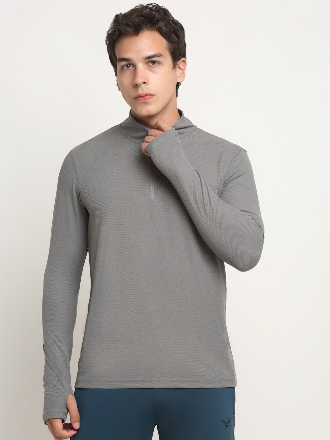

Invincible High Neck Slim-Fit Training & Gym Rapid Dry T-shirt, Grey