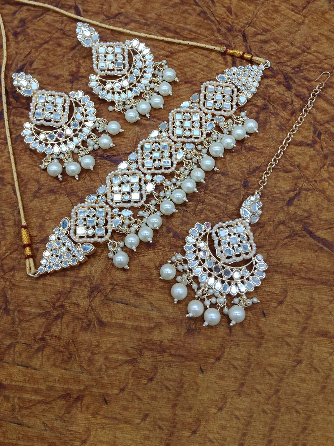 

AASHISH IMITATION Gold-Plated Stone Studded & Mirror Necklace & Earrings With Maang Tika