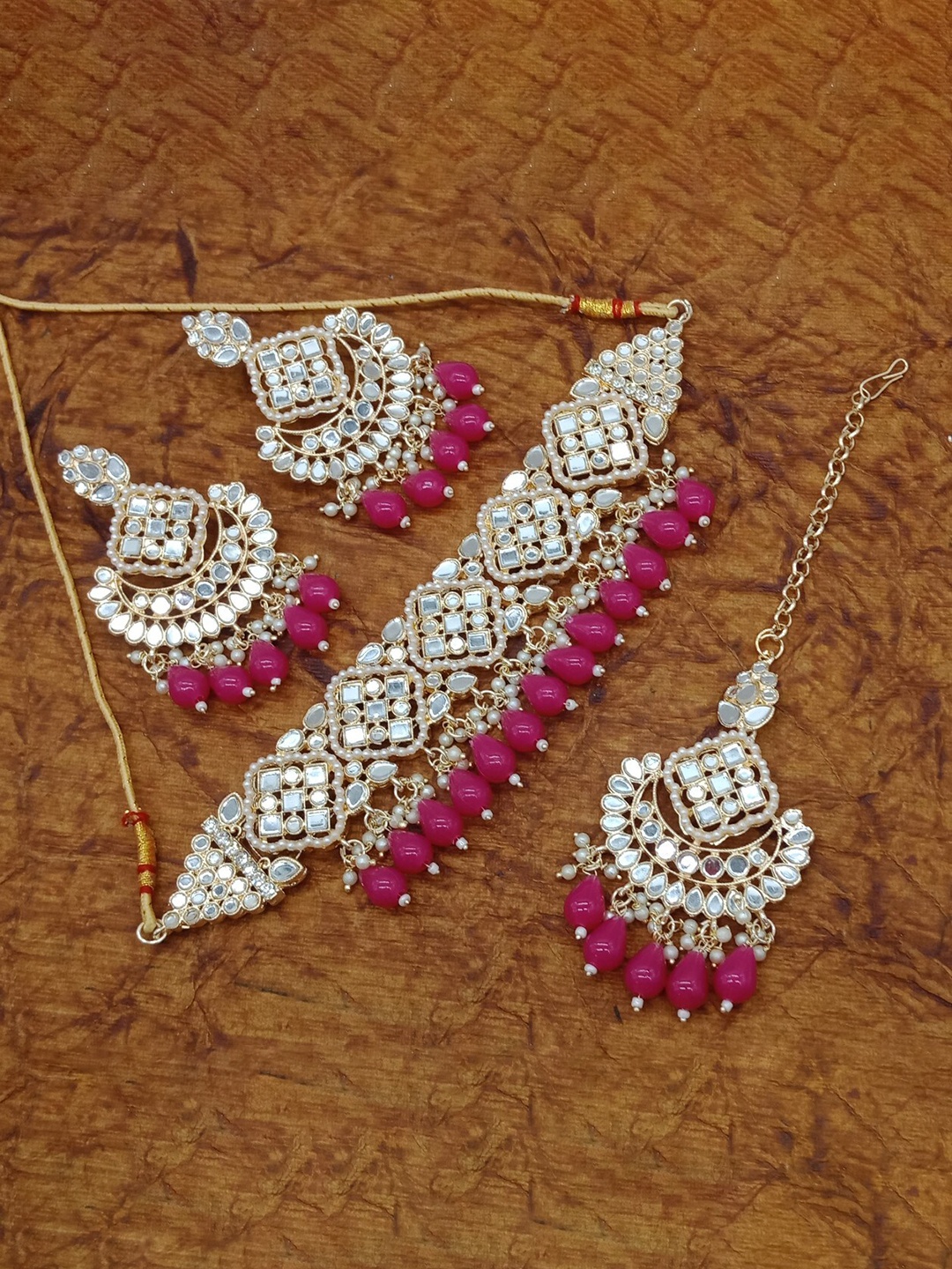 

AASHISH IMITATION Gold-Plated Choker Necklace Jewellery Set