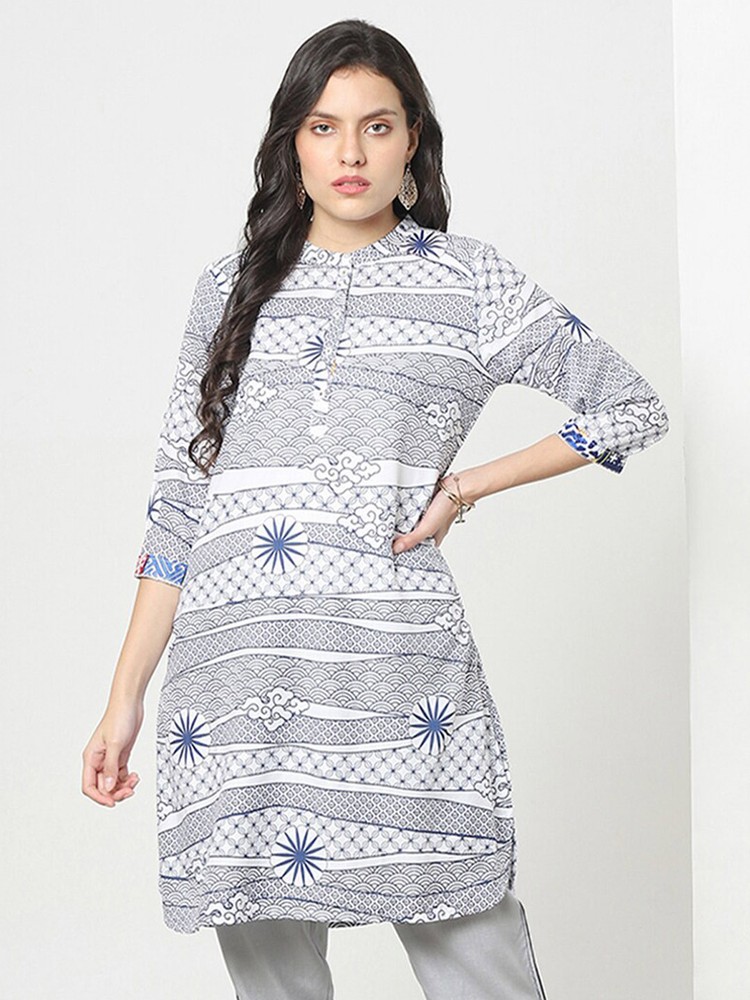

Marigold Lane Conversational Printed Mandarin Collar Bohemian Tunic, White
