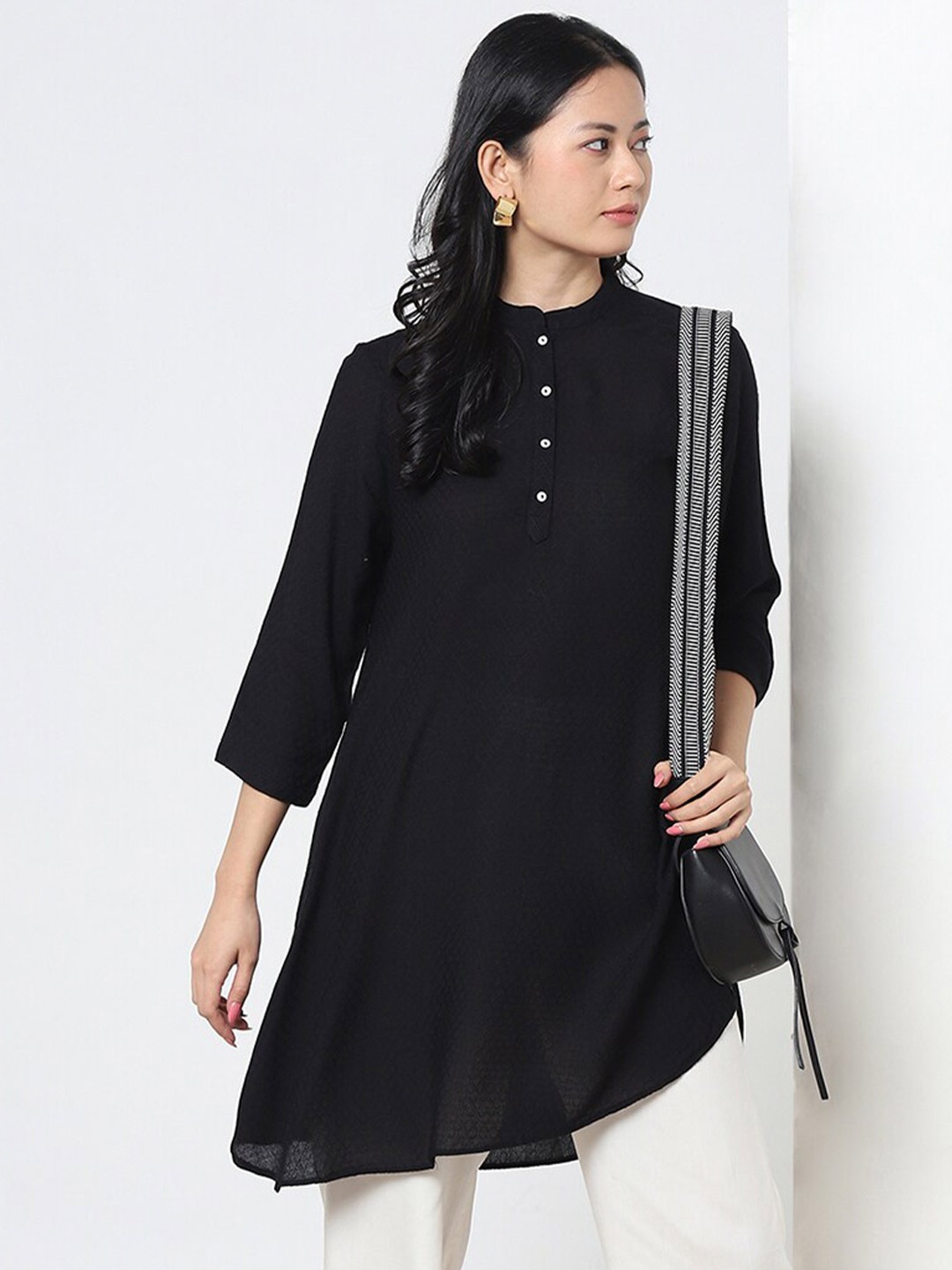 

Marigold Lane Self Design Mandarin Collar Tunic, Black