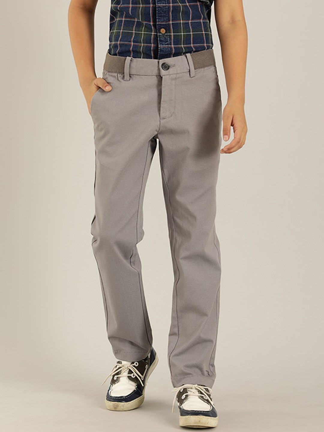 

Indian Terrain Boys Smart Mid-Rise Pure Cotton Trousers, Grey