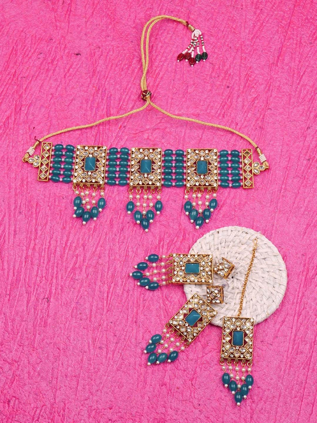 

Matushri Art Gold-Plated Stone Studded Choker Jewellery Set