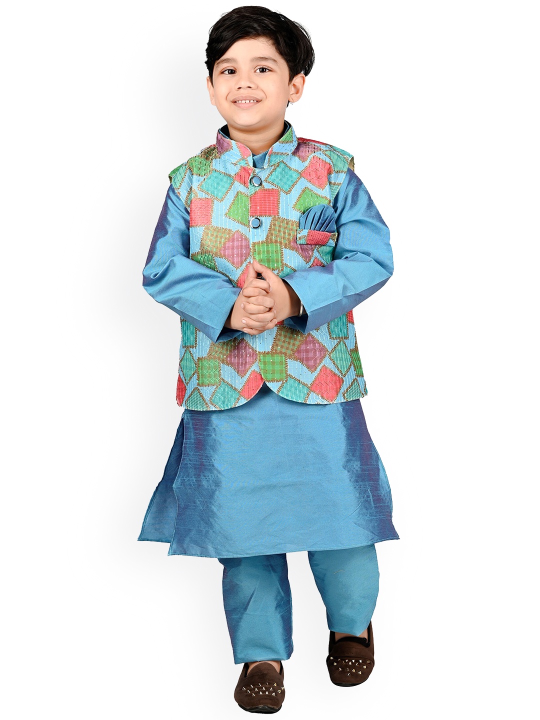

BAESD Boys Mandarin Collar Regular Kurta with Pyjamas and Printed Nehru Jacket, Blue