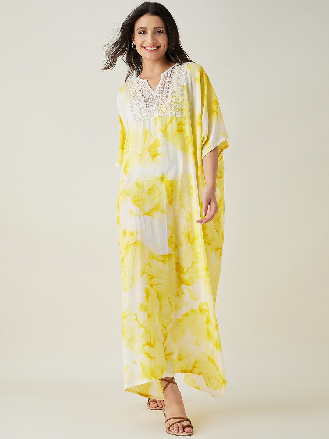 

The Kaftan Company Yellow & White Tie-Dye Kaftan Crepe Dress With Lace Detail