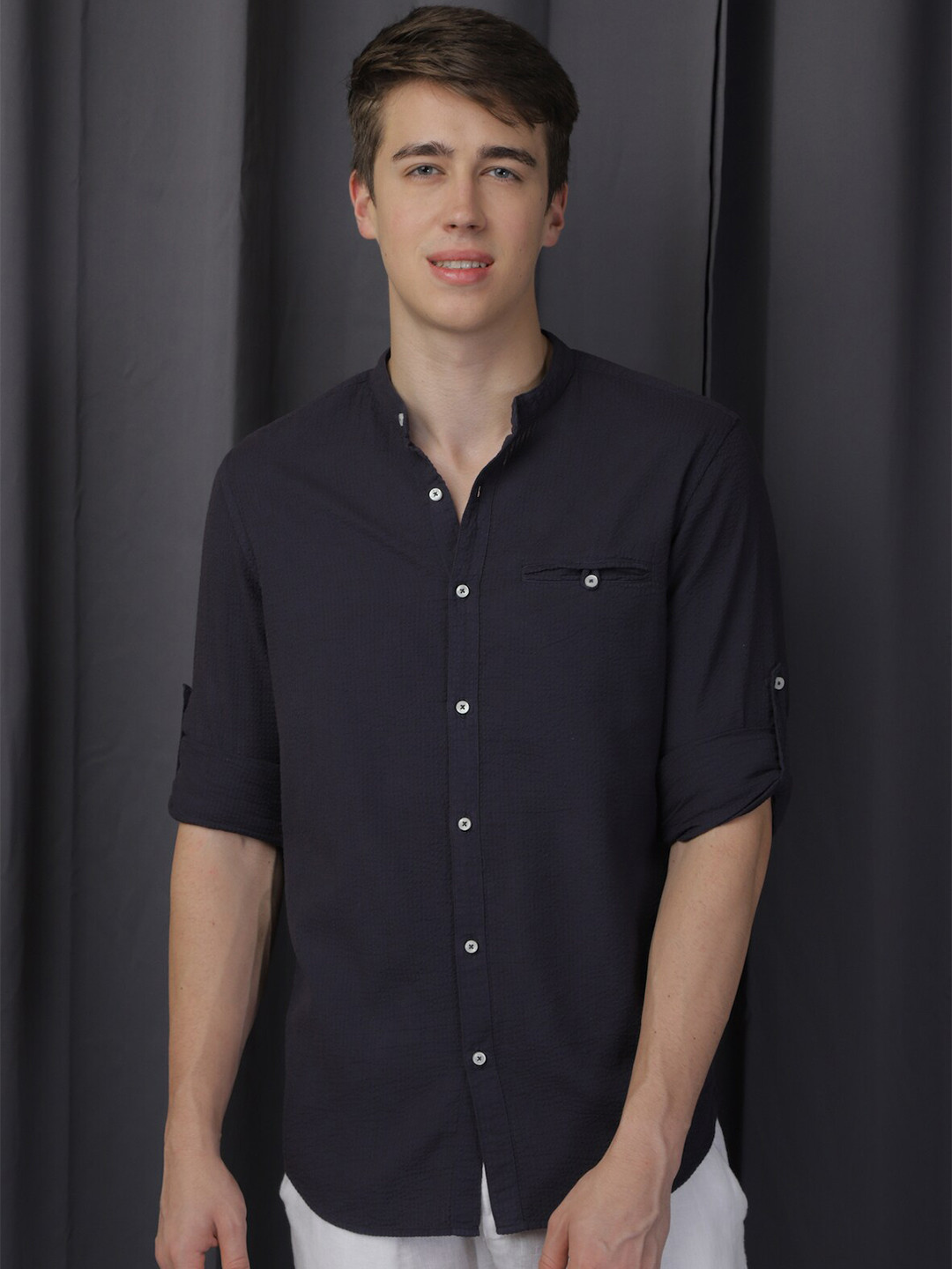 

POE Smart Slim Fit Mandarin Collar Roll-Up Sleeves Seersucker Weave Pure Cotton Shirt, Blue