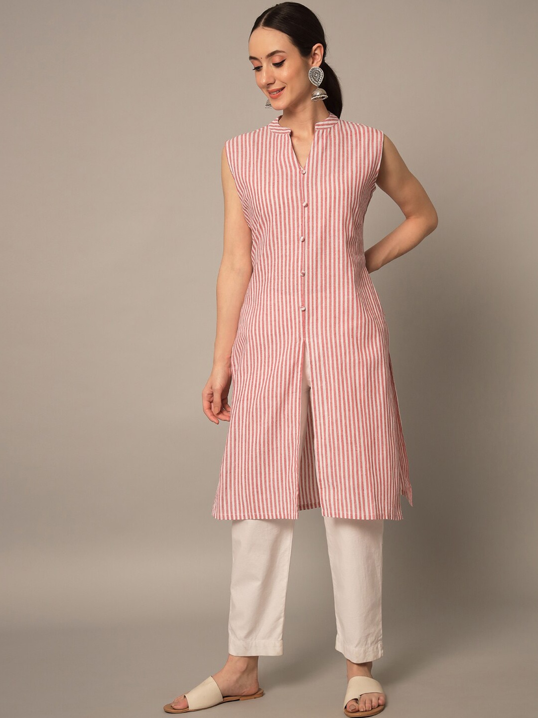 

Yaadleen Striped Mandarin Collar Cotton Kurta, Maroon