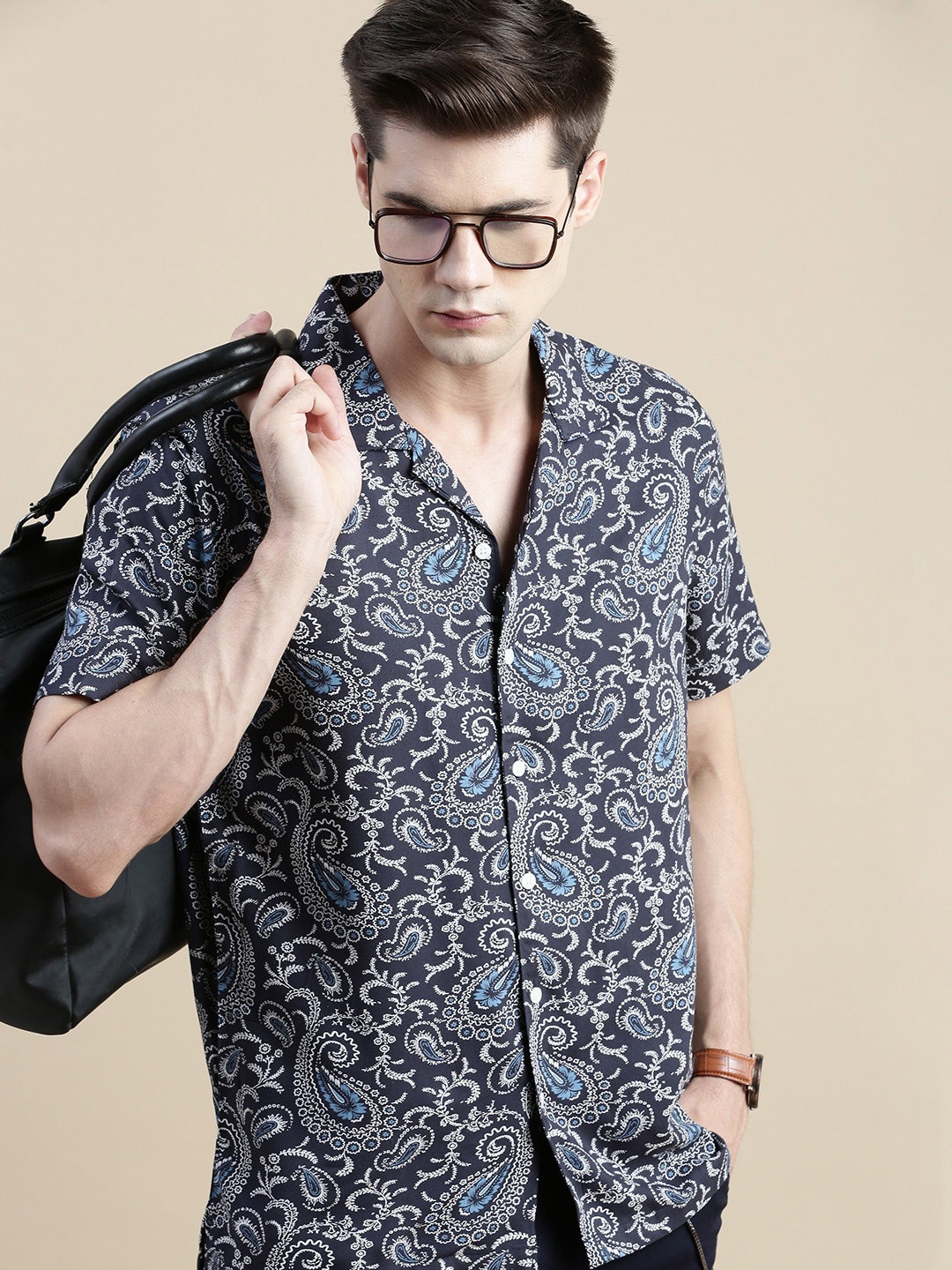 

INVICTUS Comfort Slim Fit Abstract Printed Cuban Collar Casual Shirt, Navy blue