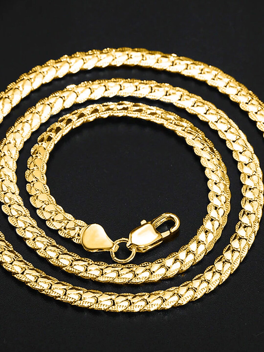 

OOMPH Men Snake Stainless Steel Chain, Gold