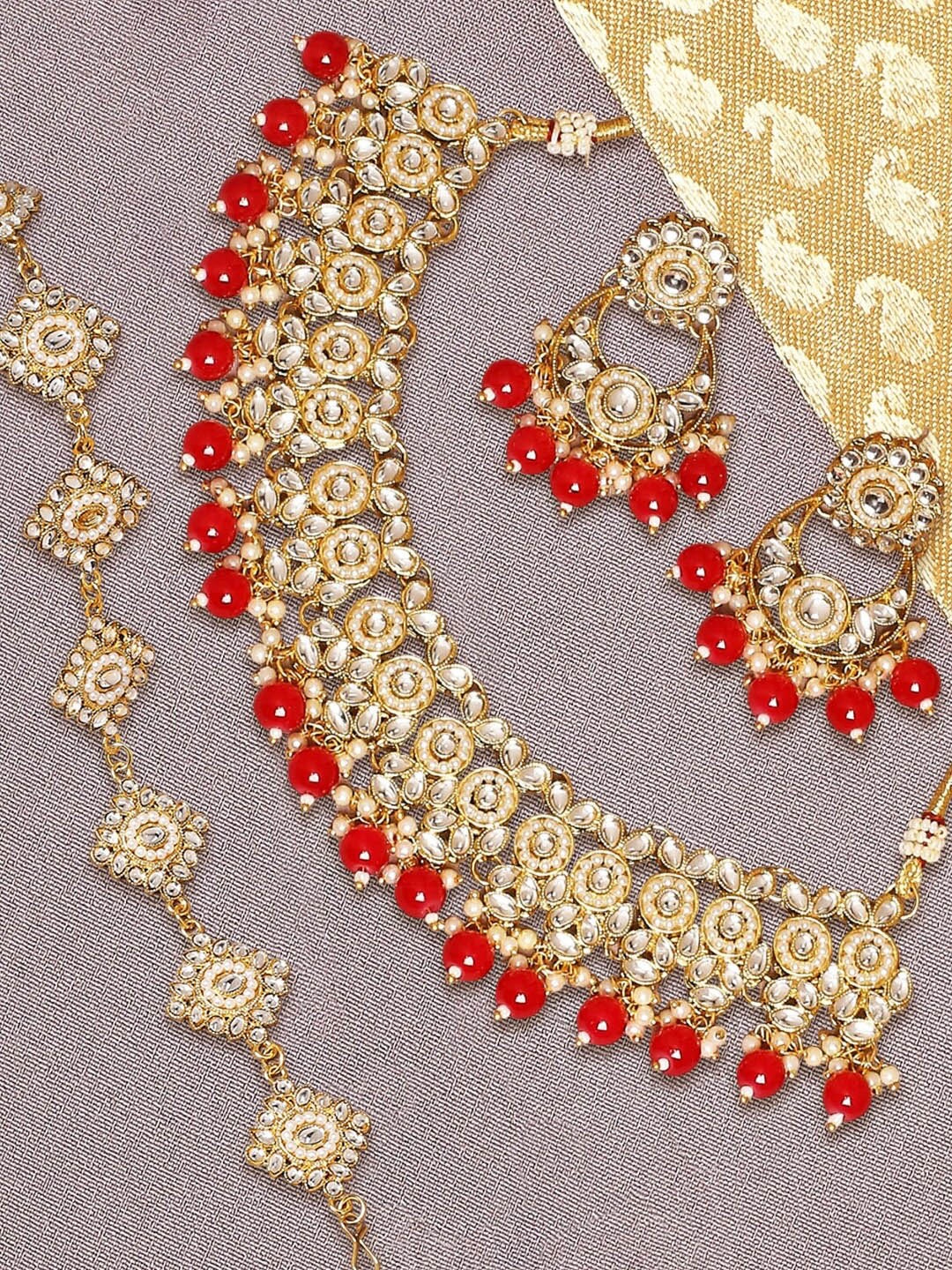 

OOMPH Gold-Plated Kundan Studded Necklace & Earrings