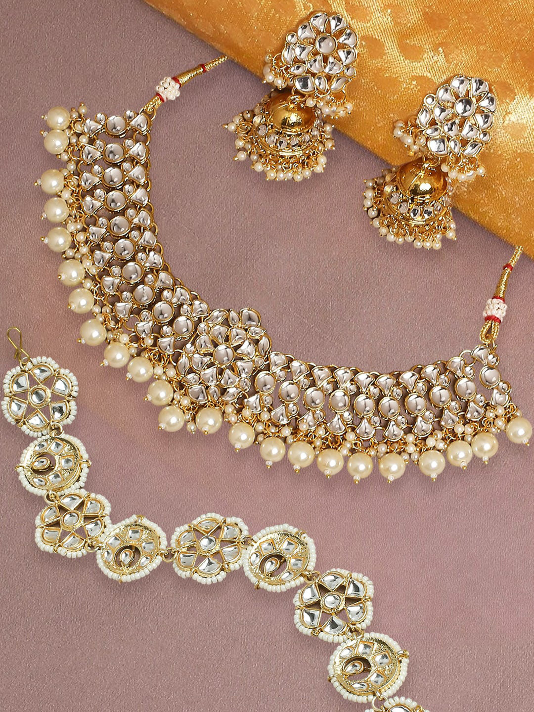

OOMPH Gold-Plated Kundan Studded & Beaded Necklace & Earrings