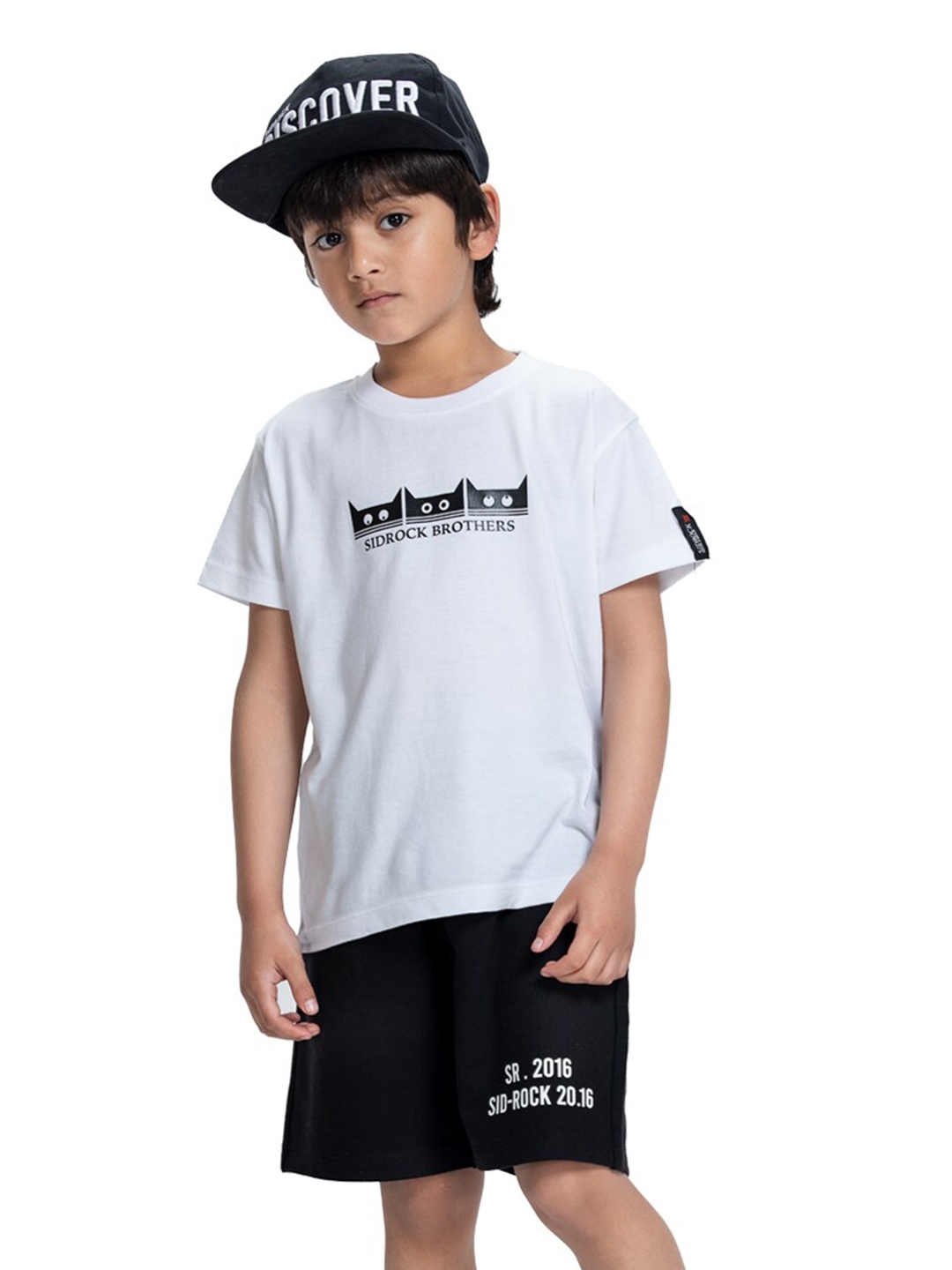 

SIDROCK Boys Printed T-shirt With Shorts, White