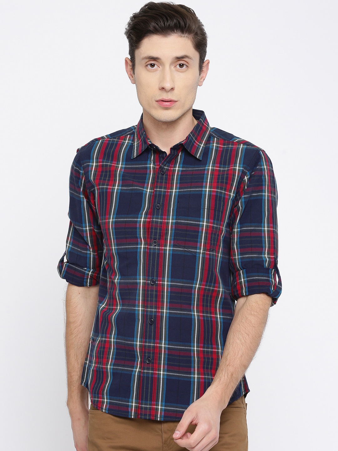 

SPYKAR Men Red & Navy Blue Regular Fit Checked Casual Shirt