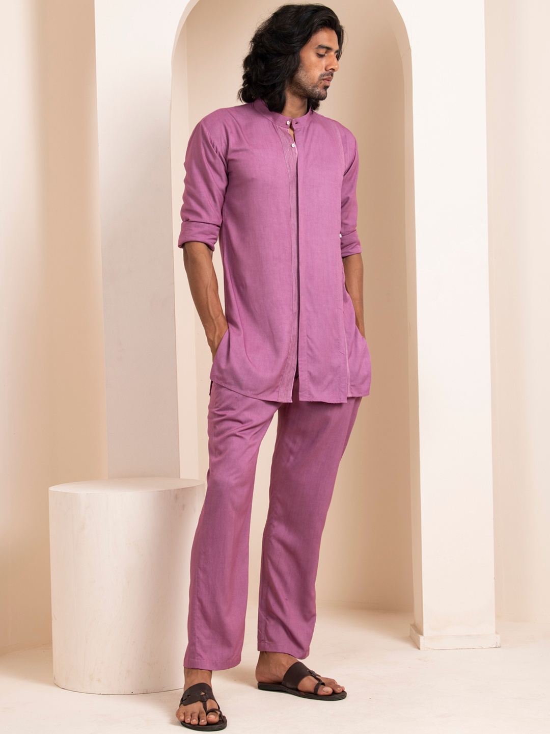 

ARTLESS Band Collar Cotton Kurta With Trousers, Lavender