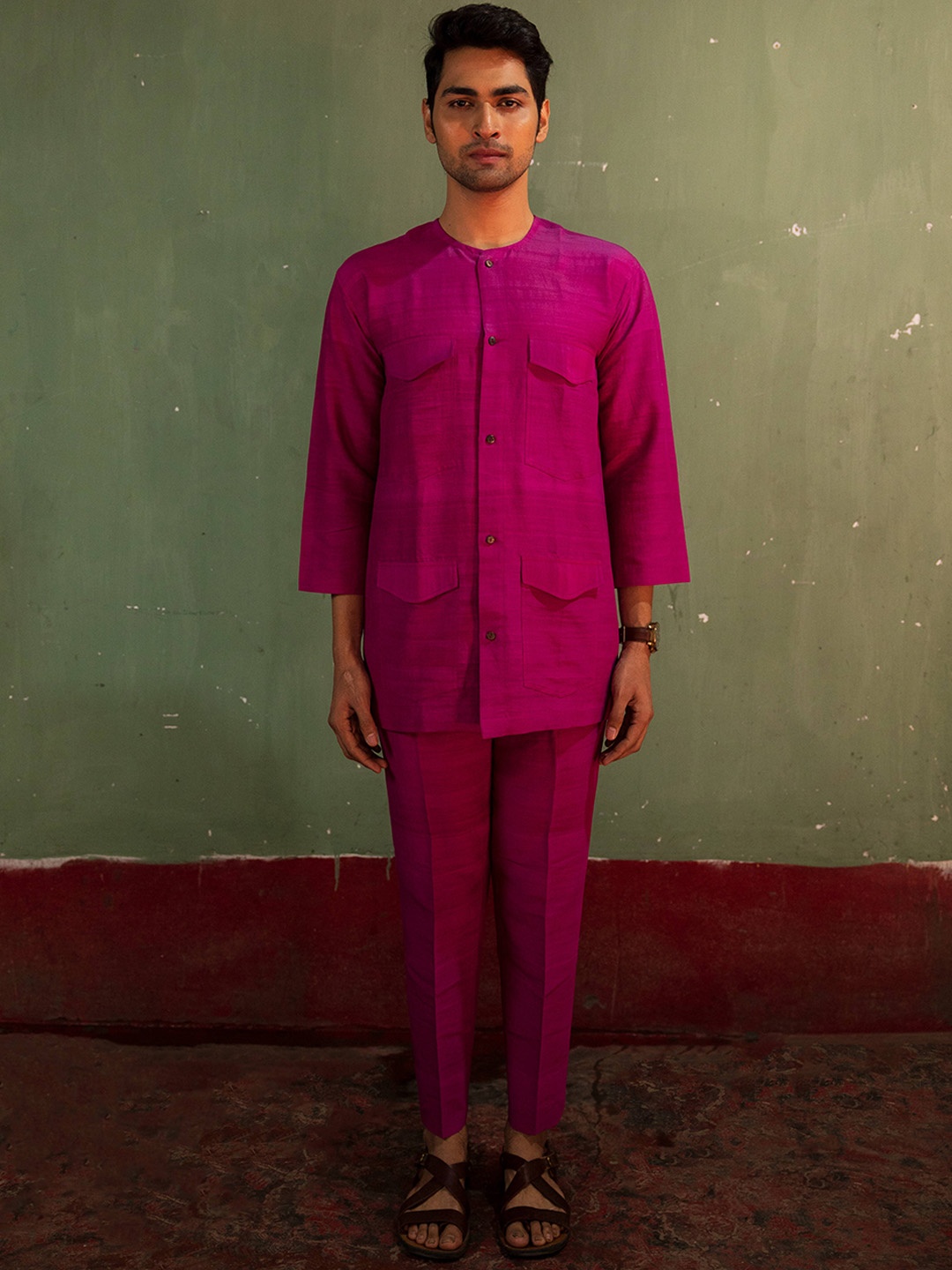 

ARTLESS Round Neck Straight Kurta with Trousers, Magenta