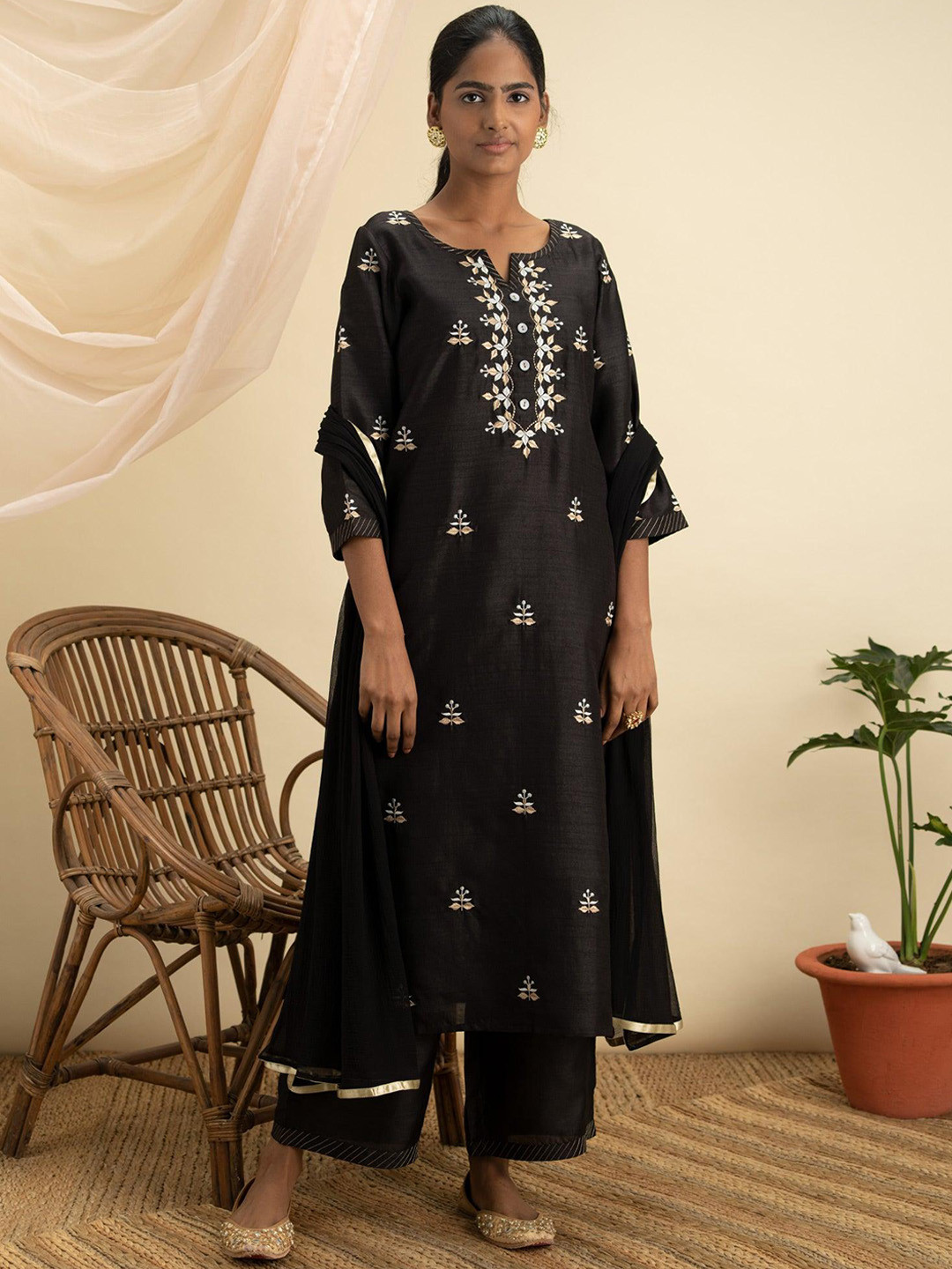 

KALINI Ethnic Motifs Embroidered Thread Work Kurta with Trousers & With Dupatta, Black