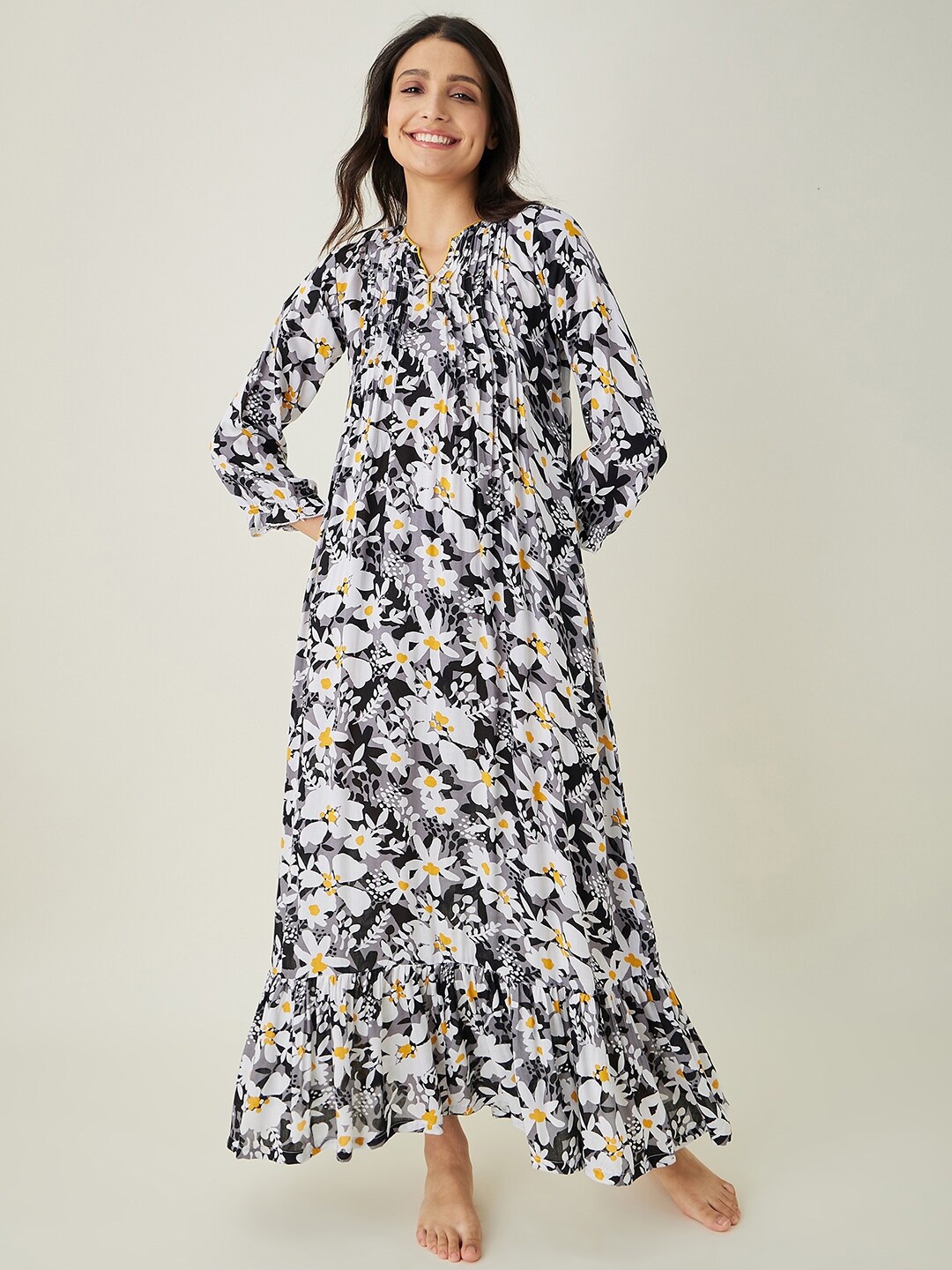 

The Kaftan Company Black & White Floral Printed Maxi Nightdress