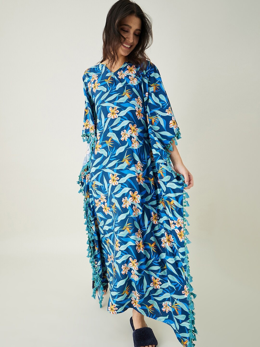 

The Kaftan Company Blue Floral Printed Maxi Kaftan Nightdress