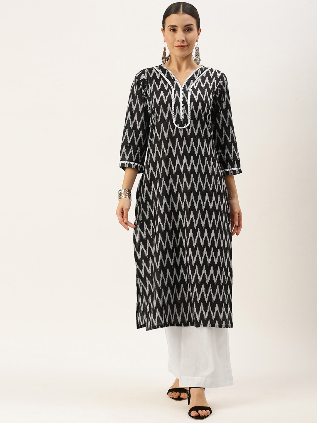 

Saanjh Black Printed Regular Pure Cotton Kurta With Palazzos