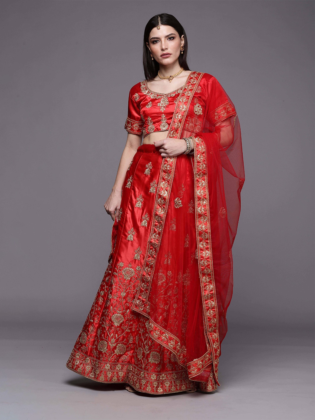 

MANVAA Embellished Thread Work Semi-Stitched Lehenga & Unstitched Blouse With Dupatta, Red