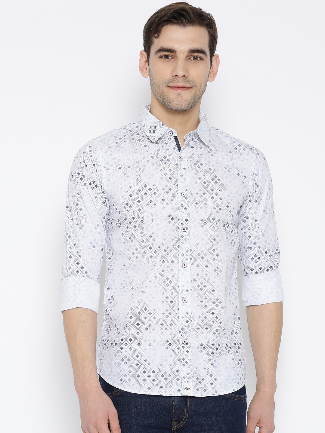 

SPYKAR Men White Slim Fit Printed Casual Shirt