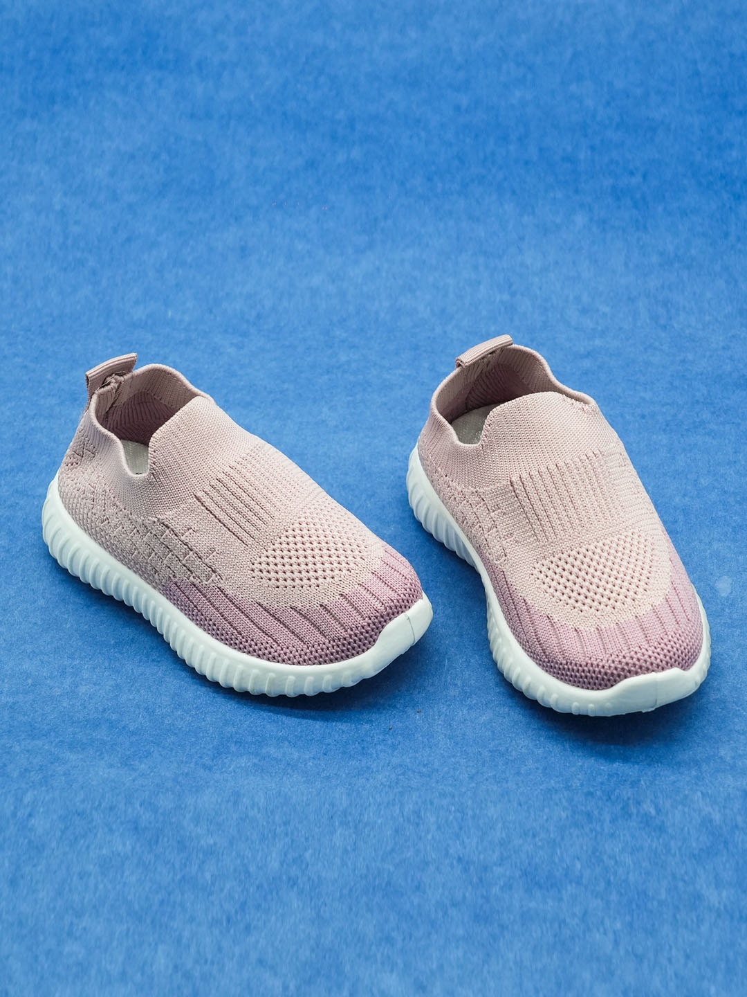

FEETWELL SHOES Kids Woven Design Slip-On Sneakers, Pink