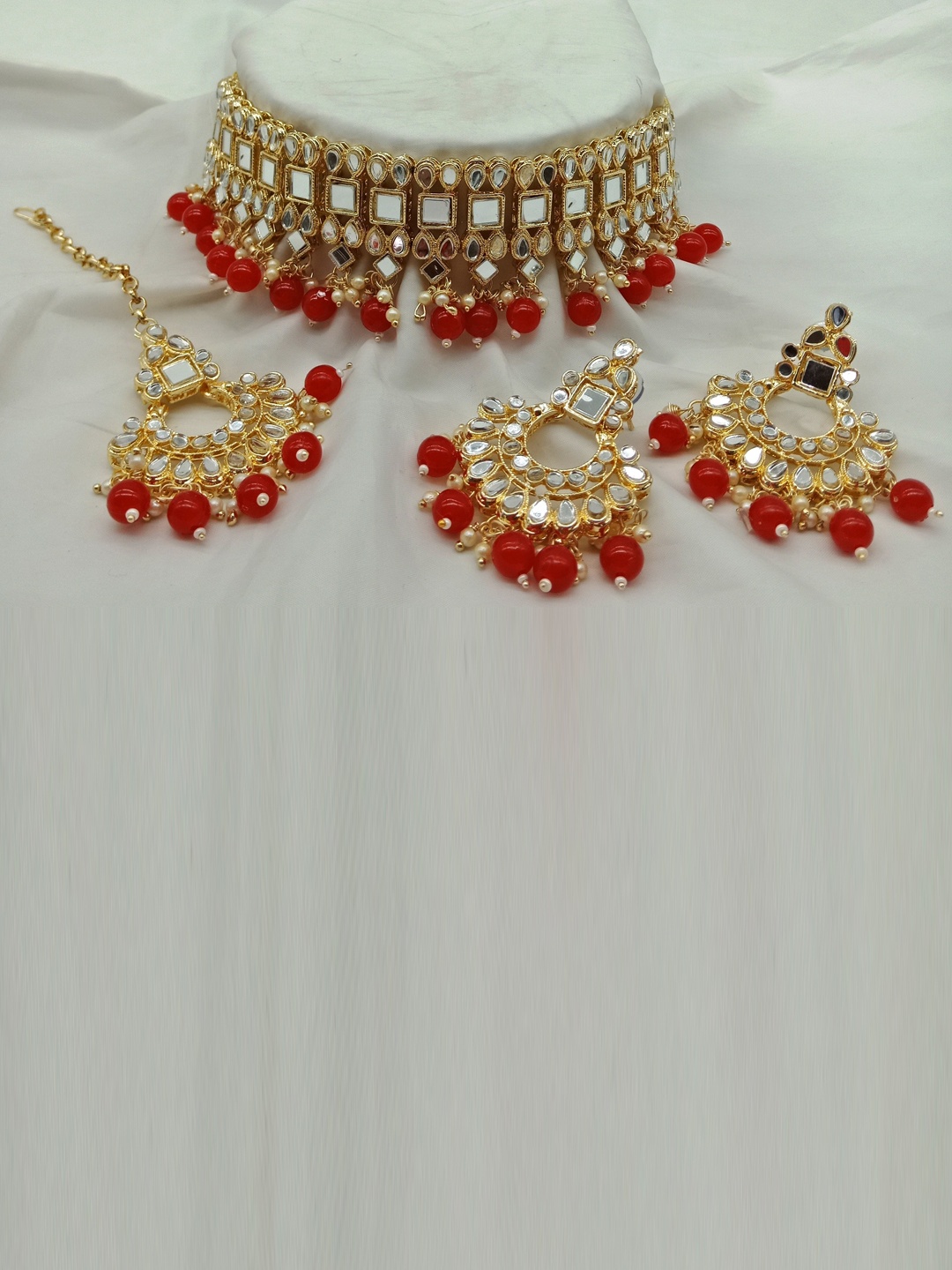 

AASHISH IMITATION Gold-Plated Mirror Necklace & Earrings With Maang Tika