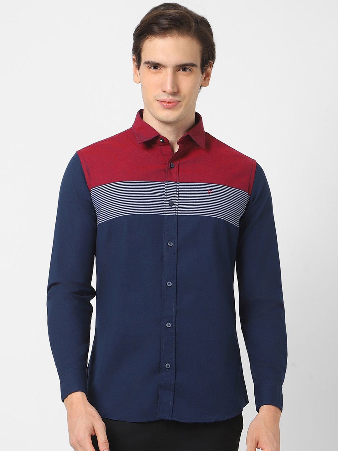 

Van Heusen Sport Vertical Striped Spread Collar Cotton Shirt, Navy blue