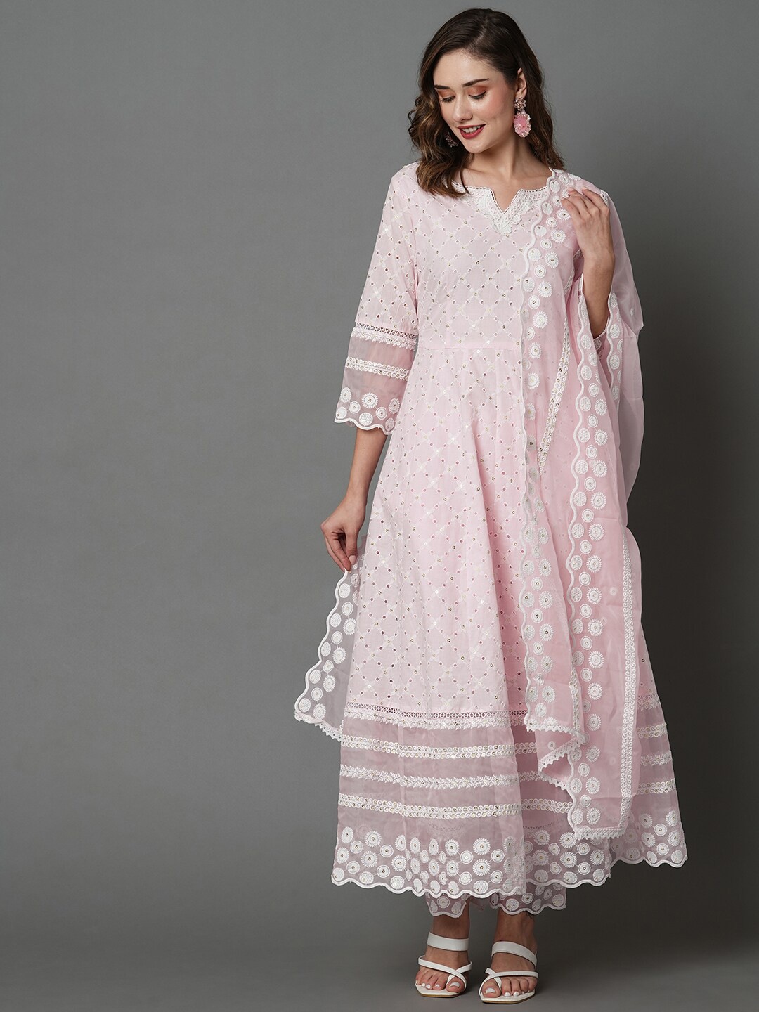 

HEEPOSH Floral Embroidered Empire Pure Cotton Kurta with Trousers & With Dupatta, Pink