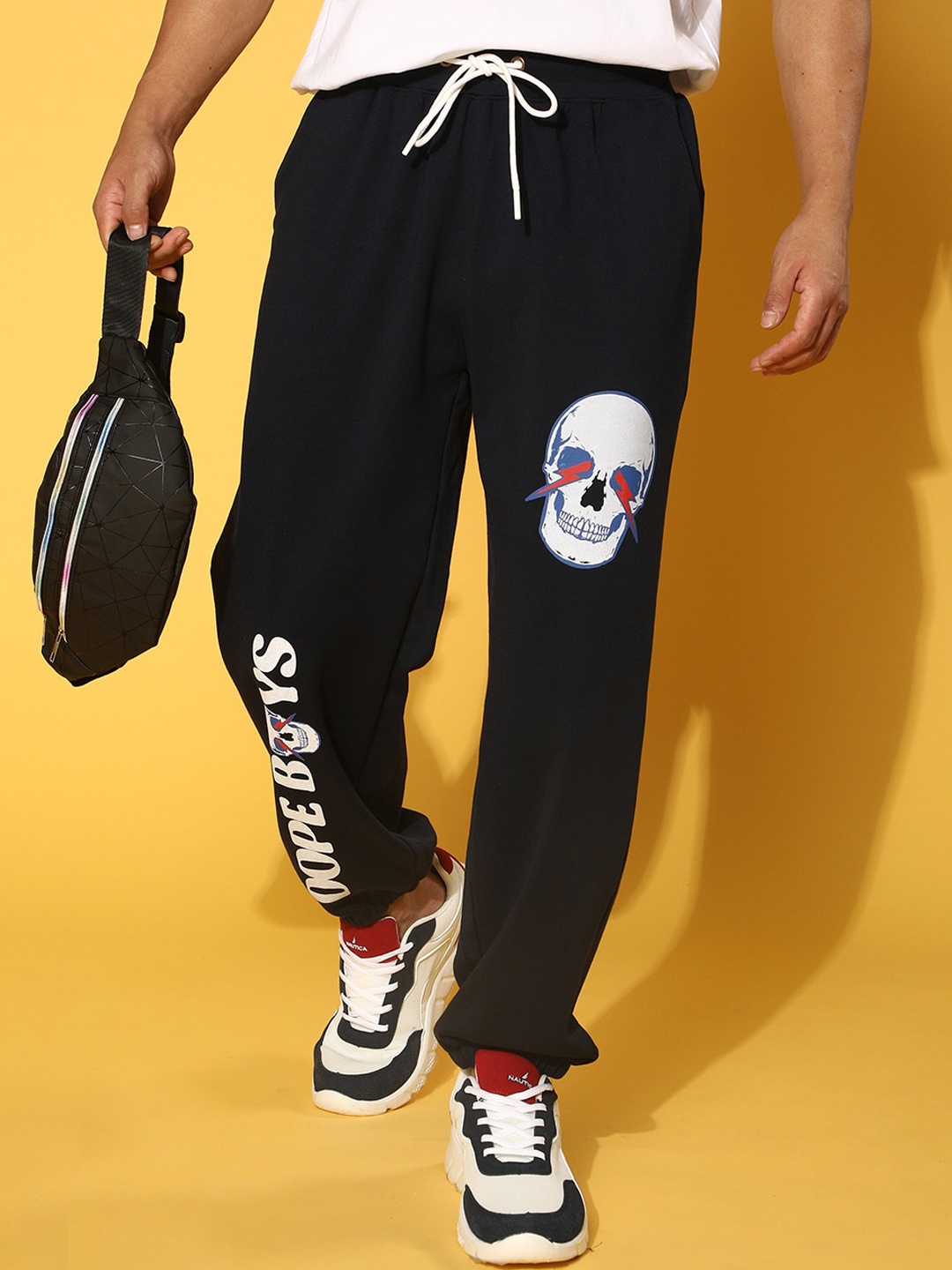 

VEIRDO Men Graphic Printed Cotton Joggers, Black