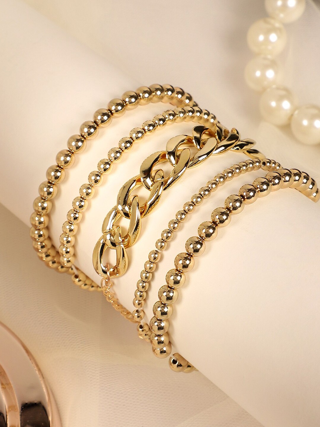 

SOHI Women Set Of 5 Gold-Plated Link Bracelet
