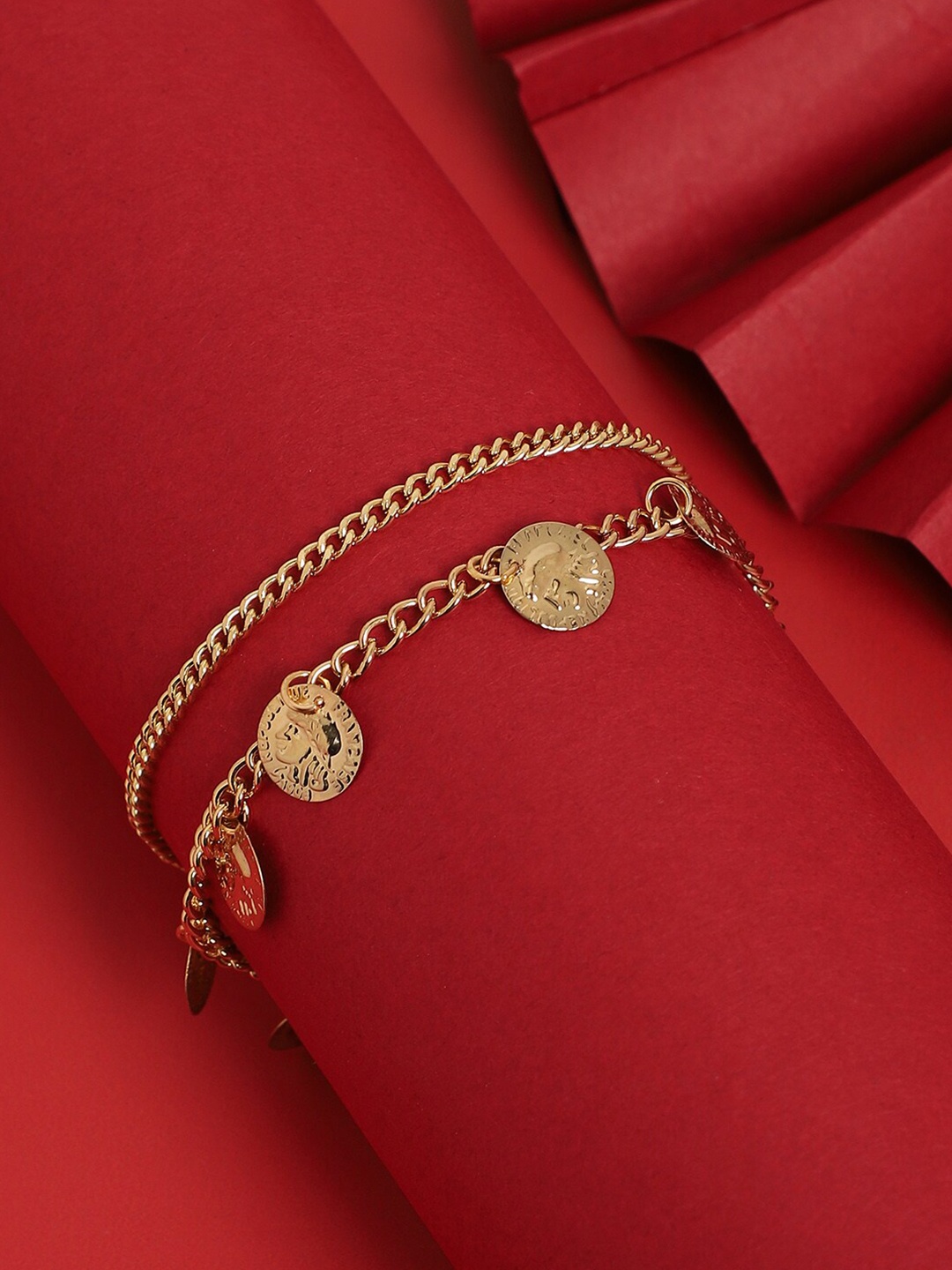 

SOHI Women Gold-Plated Link Bracelet
