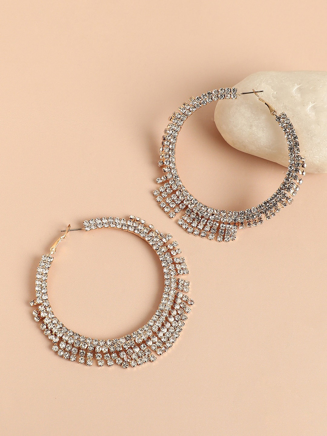 

SOHI Gold-Toned Contemporary Chandbalis Earrings