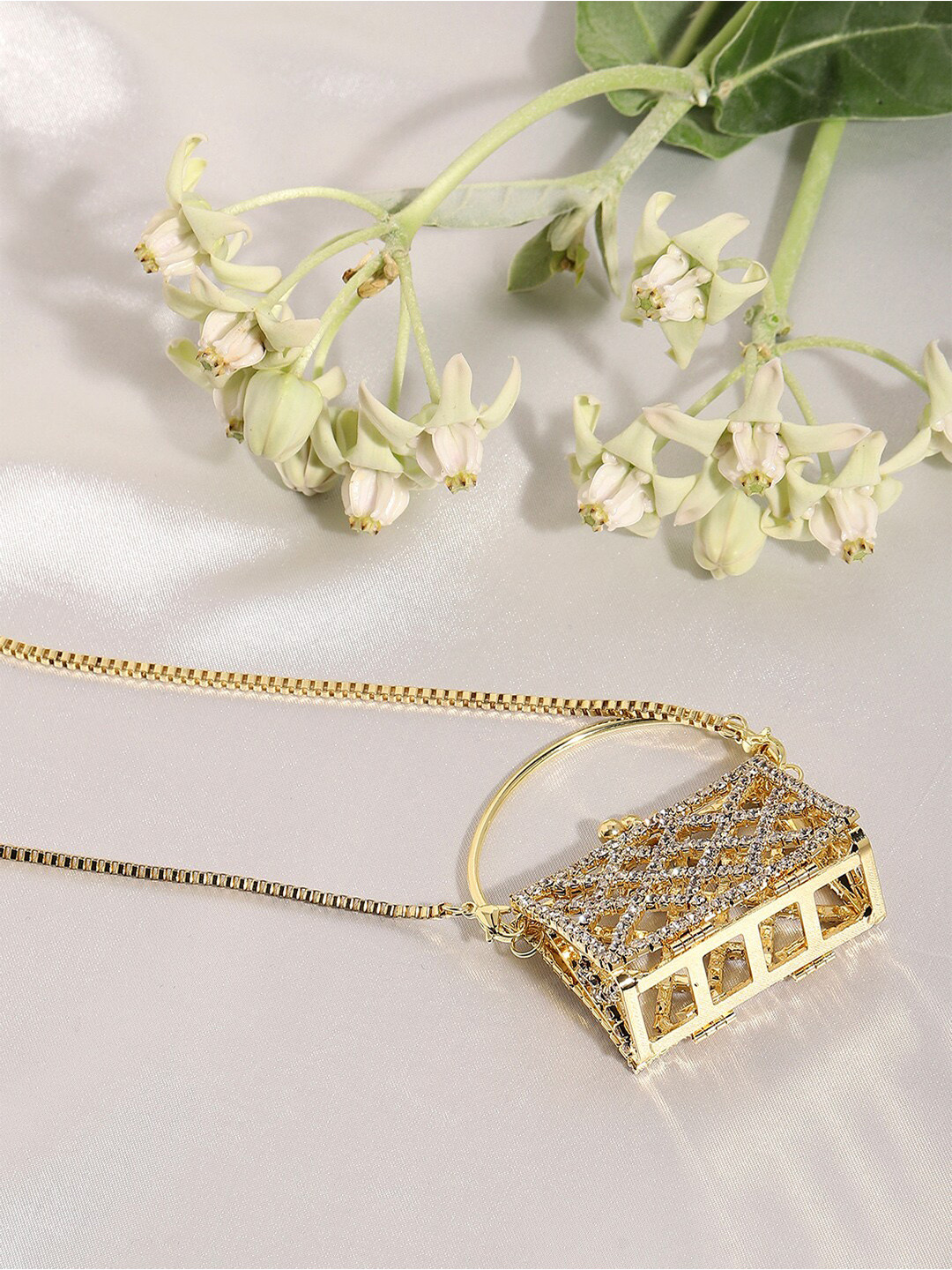 

SOHI Gold-Plated Body Chain With Mini Purse