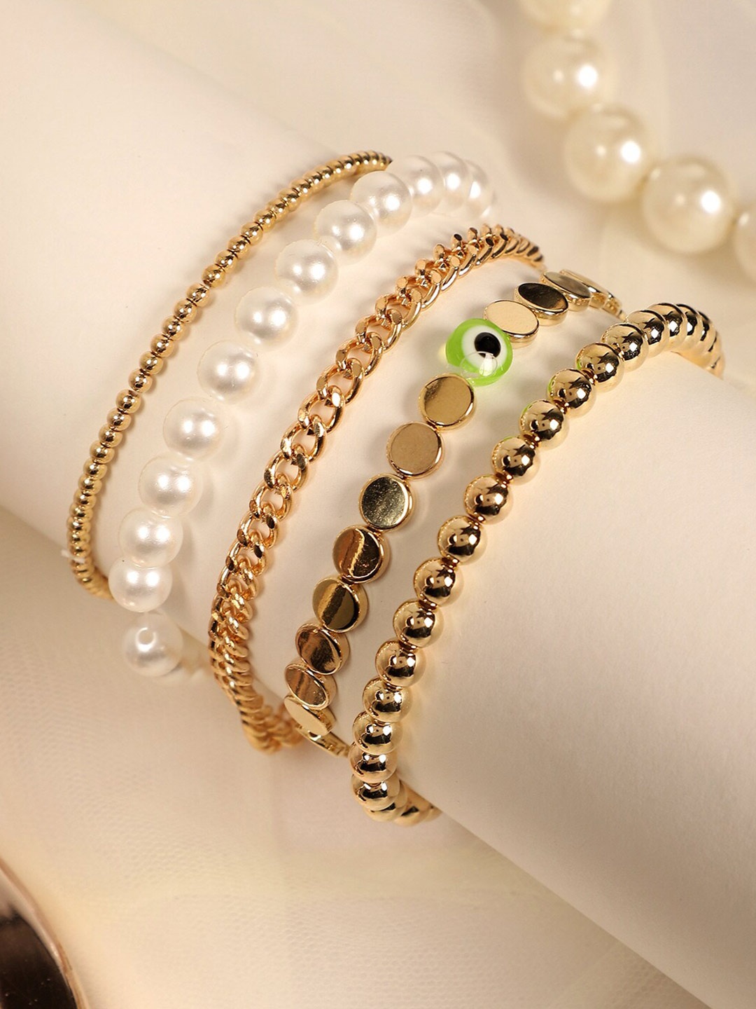

SOHI Women Set Of 5 Gold-Plated Link Bracelets
