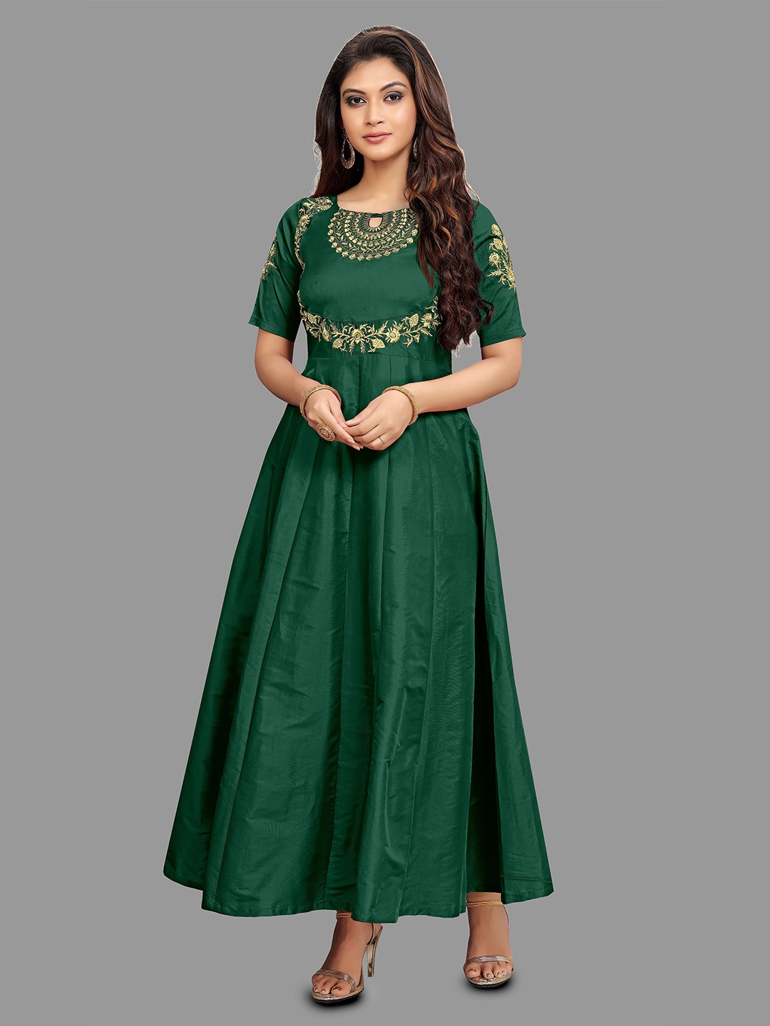 

Sarvayog Fashion Floral Embroidered Keyhole Neck Liva Anarkali Kurta, Green