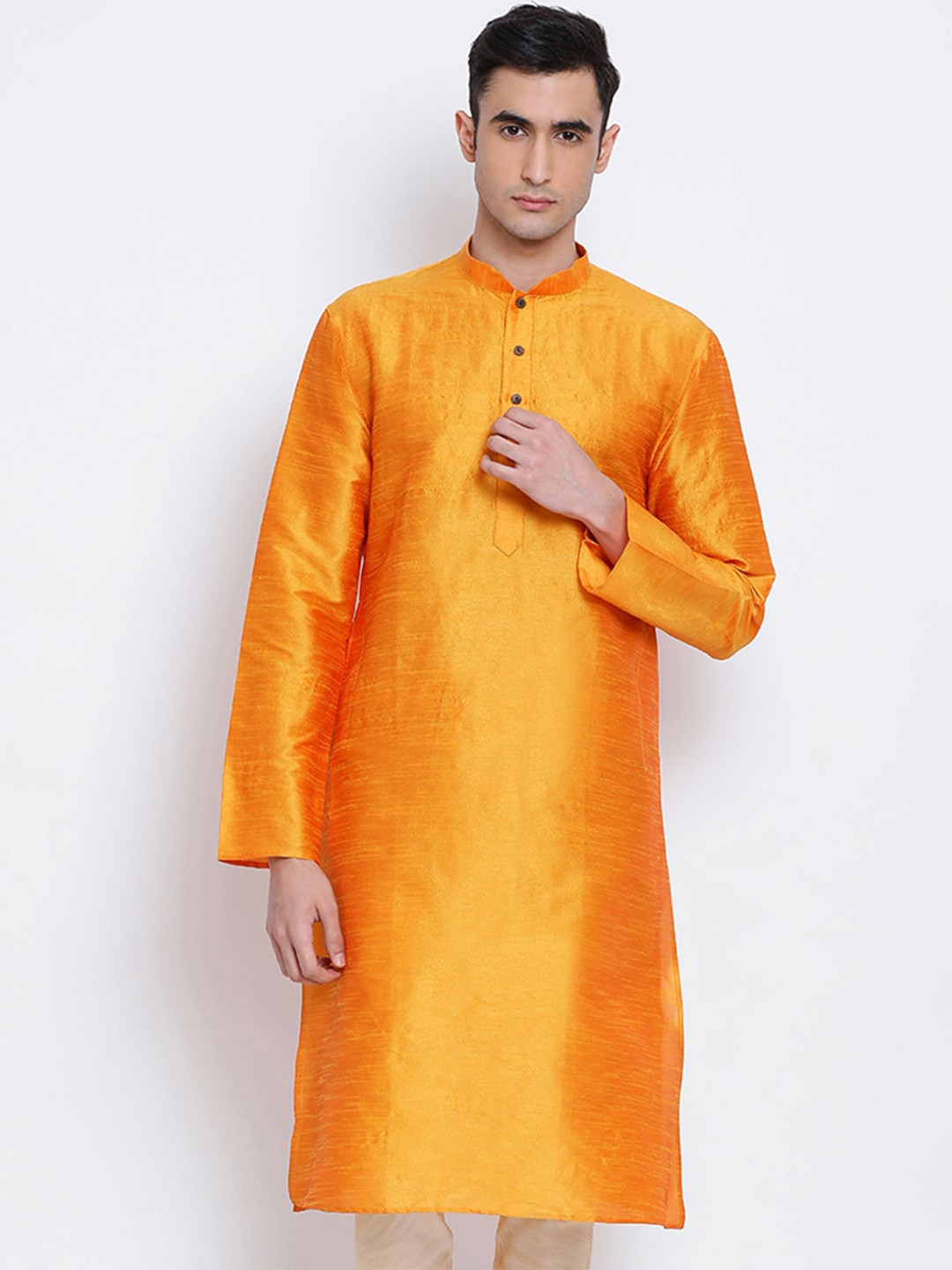 

Sanwara Mandarin Collar Straight Kurta, Orange