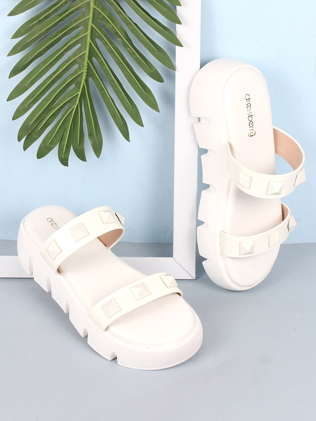 

DressBerry White Flatform Heels