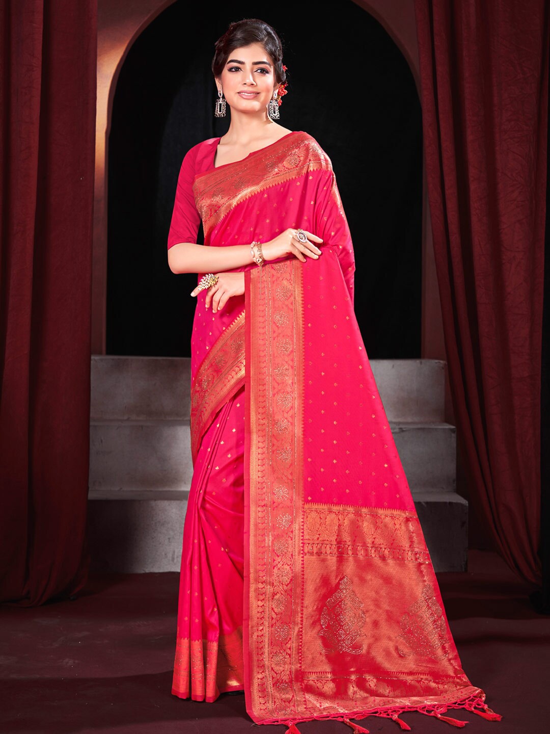 

SANGAM PRINTS Woven Design Zari Banarasi Saree, Pink