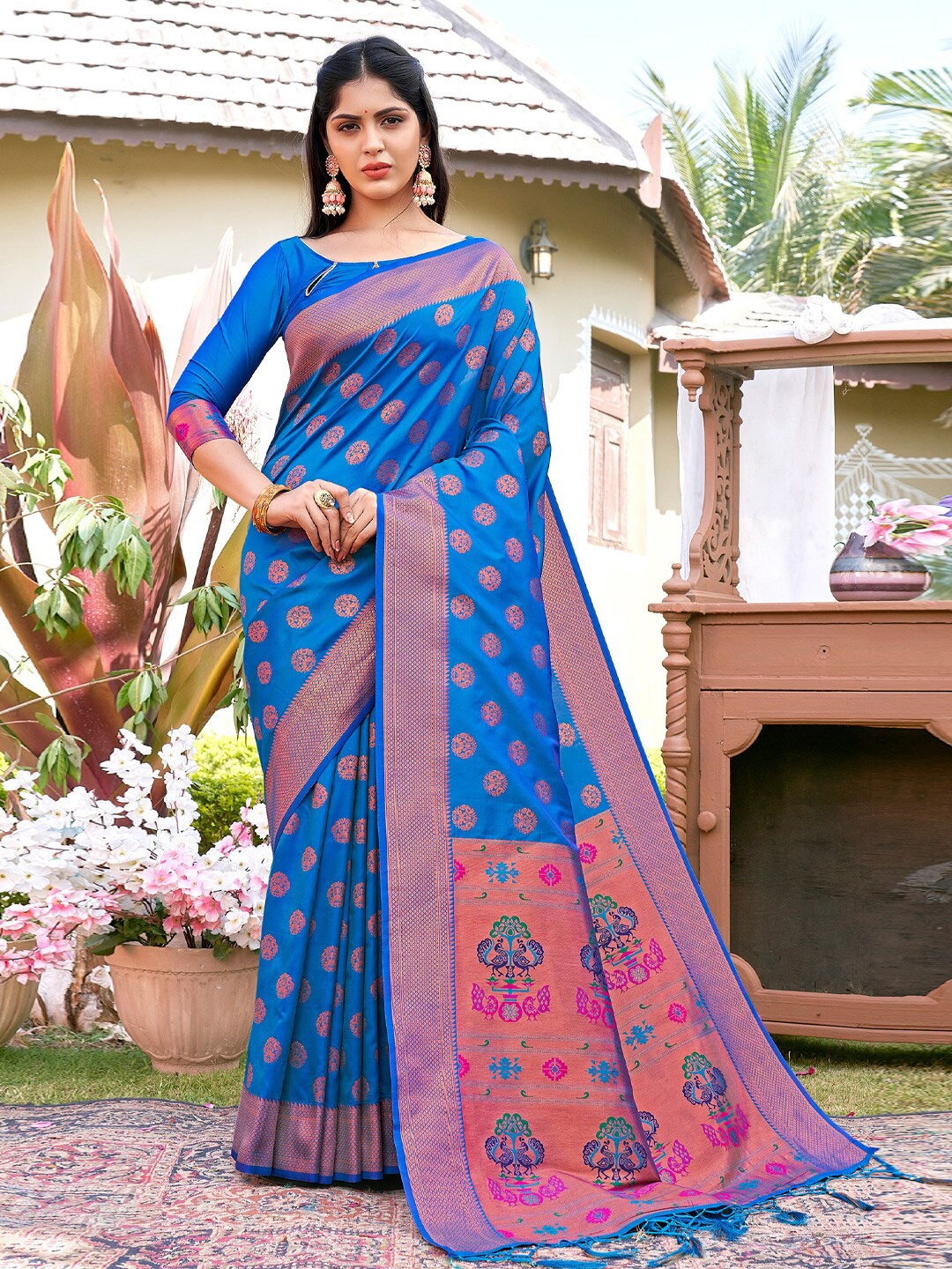 

SANGAM PRINTS Ethnic Motifs Woven Design Banarasi Saree, Blue