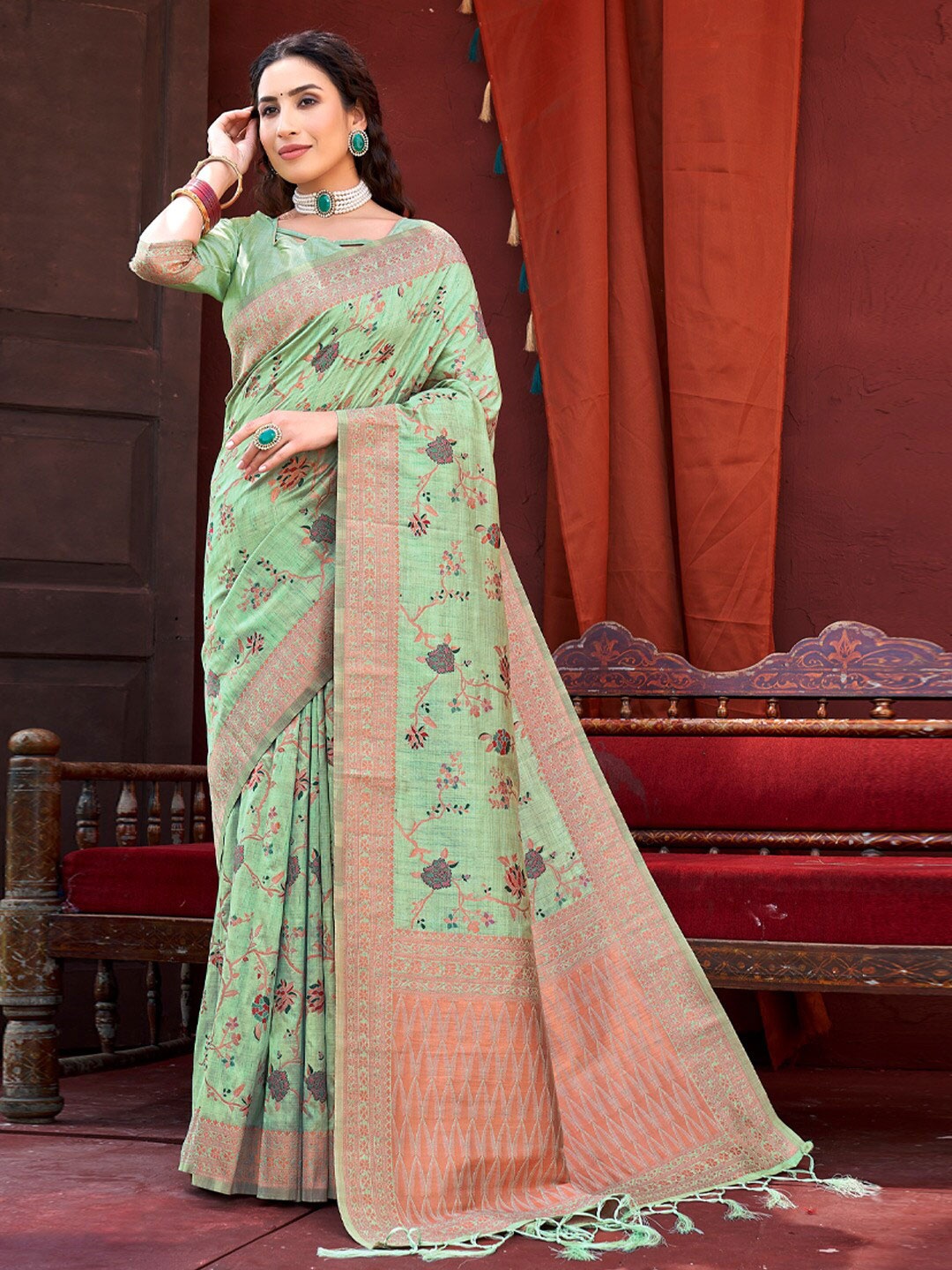 

SANGAM PRINTS Floral Woven Design Zari Saree, Sea green
