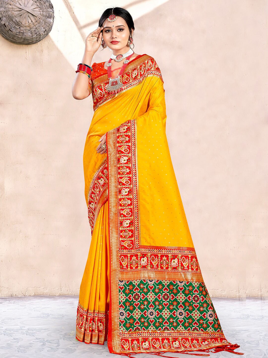 

SANGAM PRINTS Ethnic Motifs Woven Design Zari Silk Blend Saree, Yellow