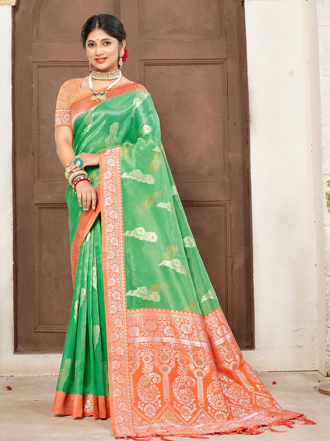 

SANGAM PRINTS Ethnic Motifs Woven Design Zari Saree, Sea green