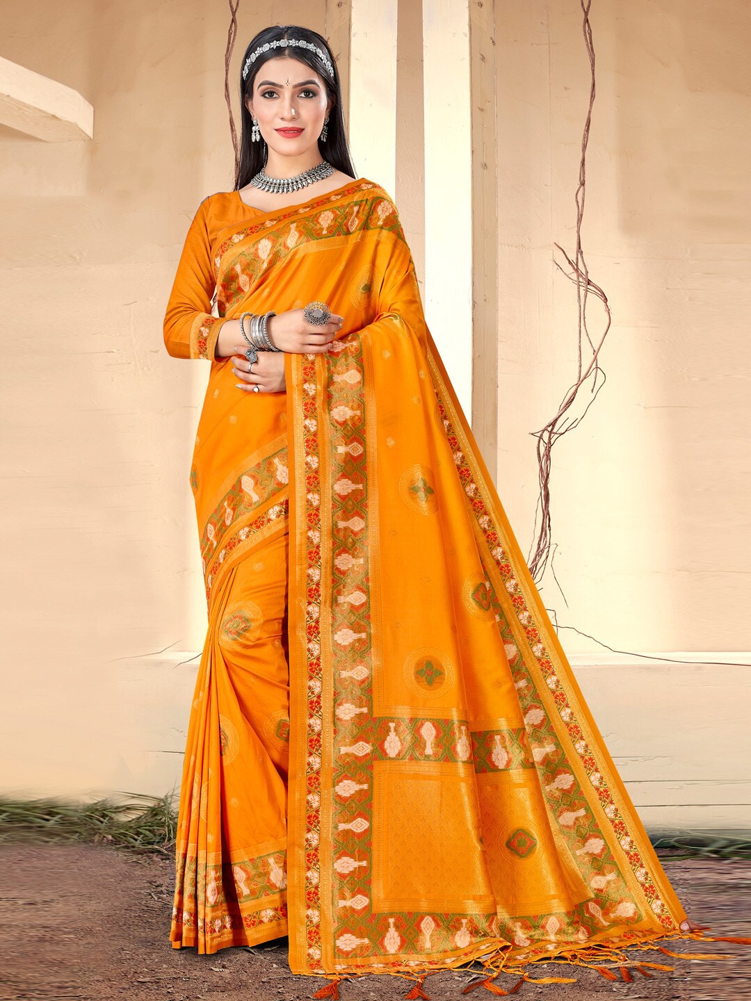 

SANGAM PRINTS Ethnic Motifs Woven Design Zari Silk Blend Saree, Yellow