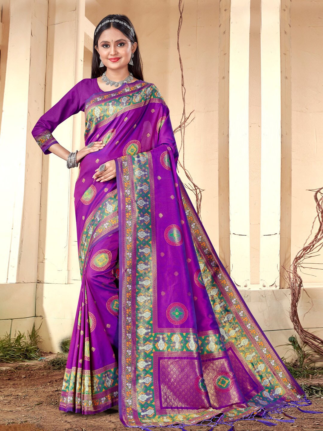 

SANGAM PRINTS Ethnic Motifs Woven Design Zari Silk Blend Saree, Purple