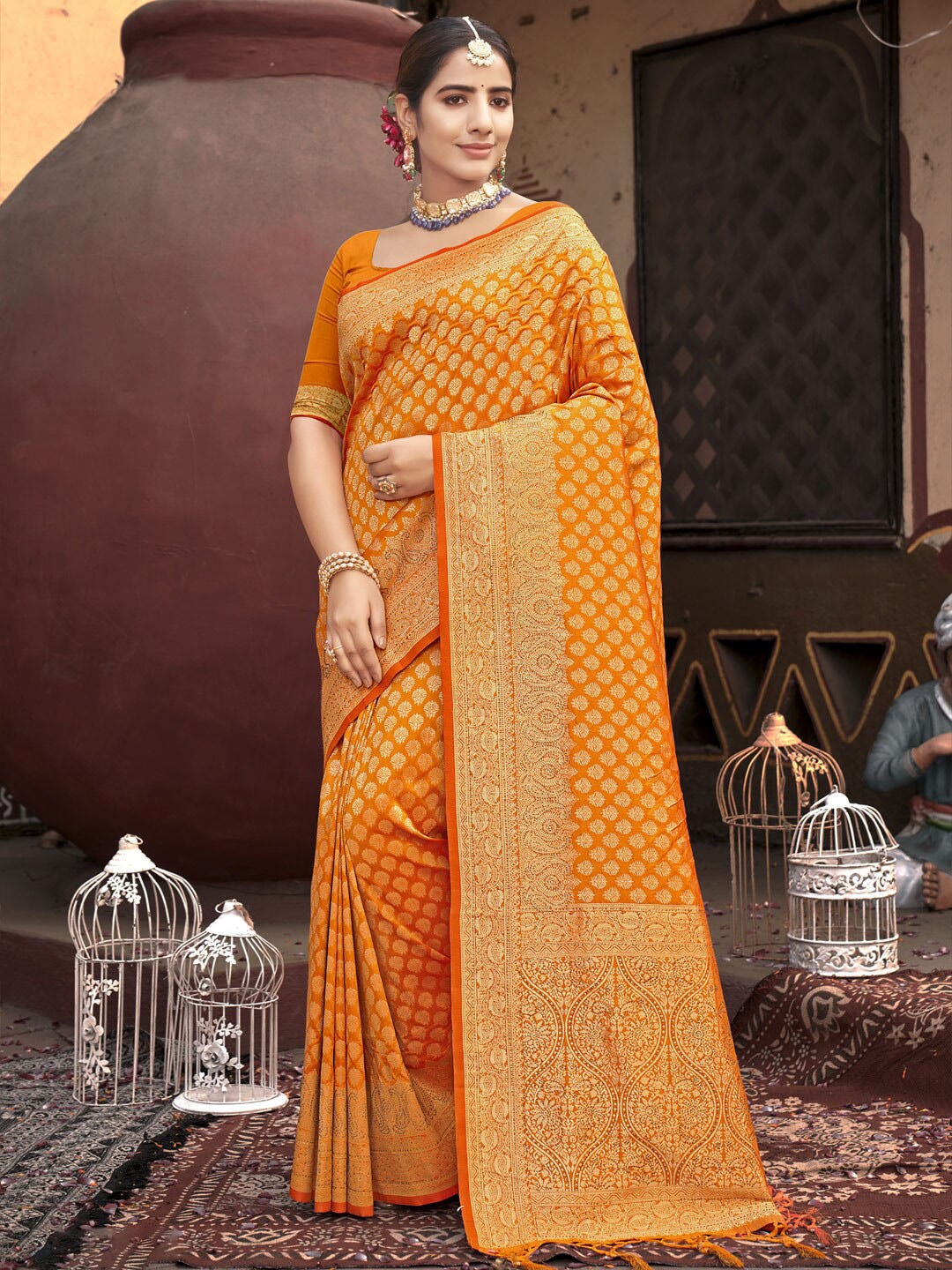 

SANGAM PRINTS Ethnic Motifs Woven Design Zari Banarasi Saree, Yellow