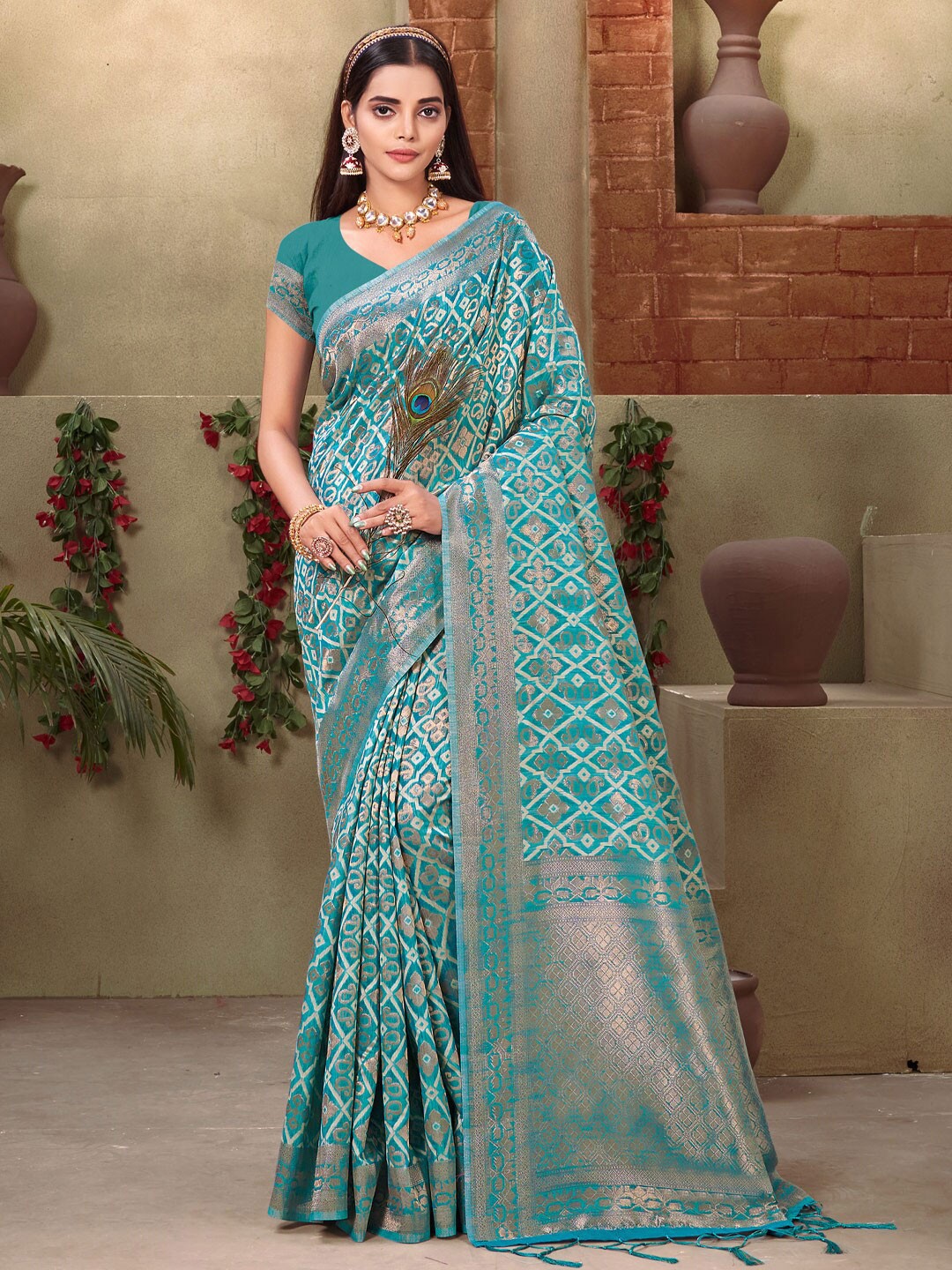 

SANGAM PRINTS Ethnic Motifs Woven Design Saree, Blue