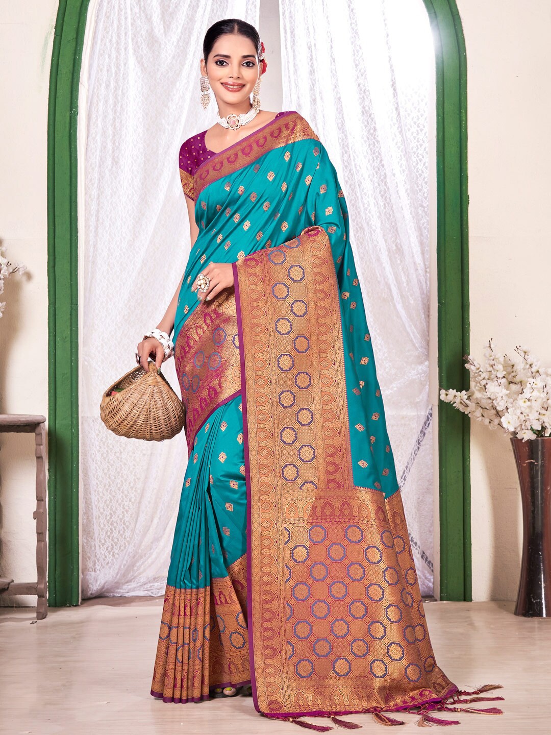 

SANGAM PRINTS Ethnic Motifs Woven Design Zari Silk Blend Banarasi Saree, Teal