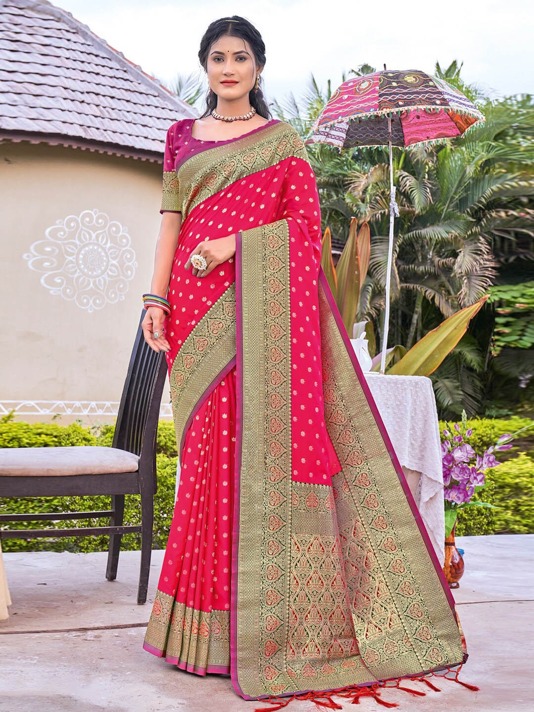 

SANGAM PRINTS Ethnic Motifs Woven Design Zari Silk Blend Banarasi Saree, Pink