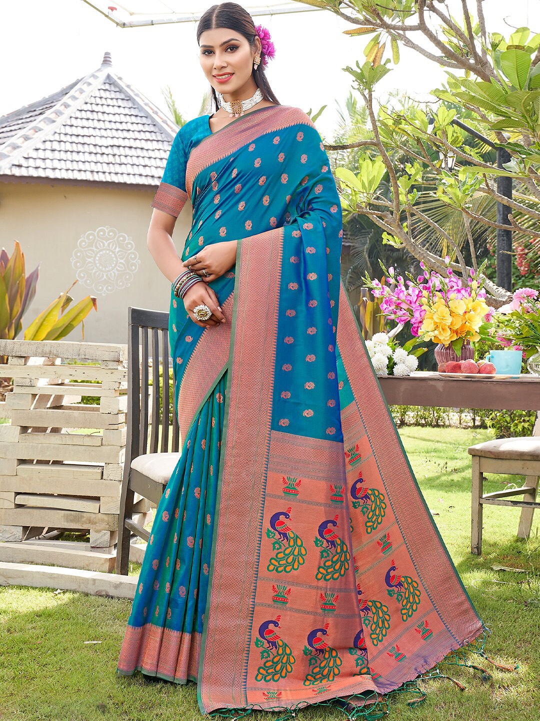 

SANGAM PRINTS Ethnic Motifs Woven Design Zari Silk Blend Paithani Saree, Blue
